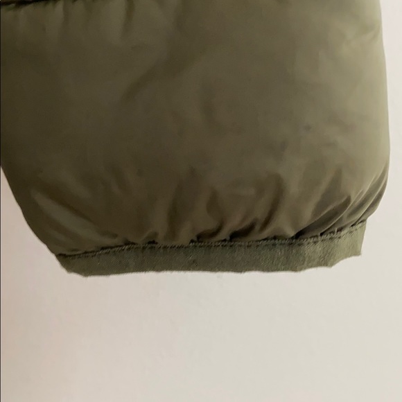 Amazon Essentials light weight puffer coat - Picture 5 of 9